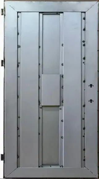 Çelik kapı detayı